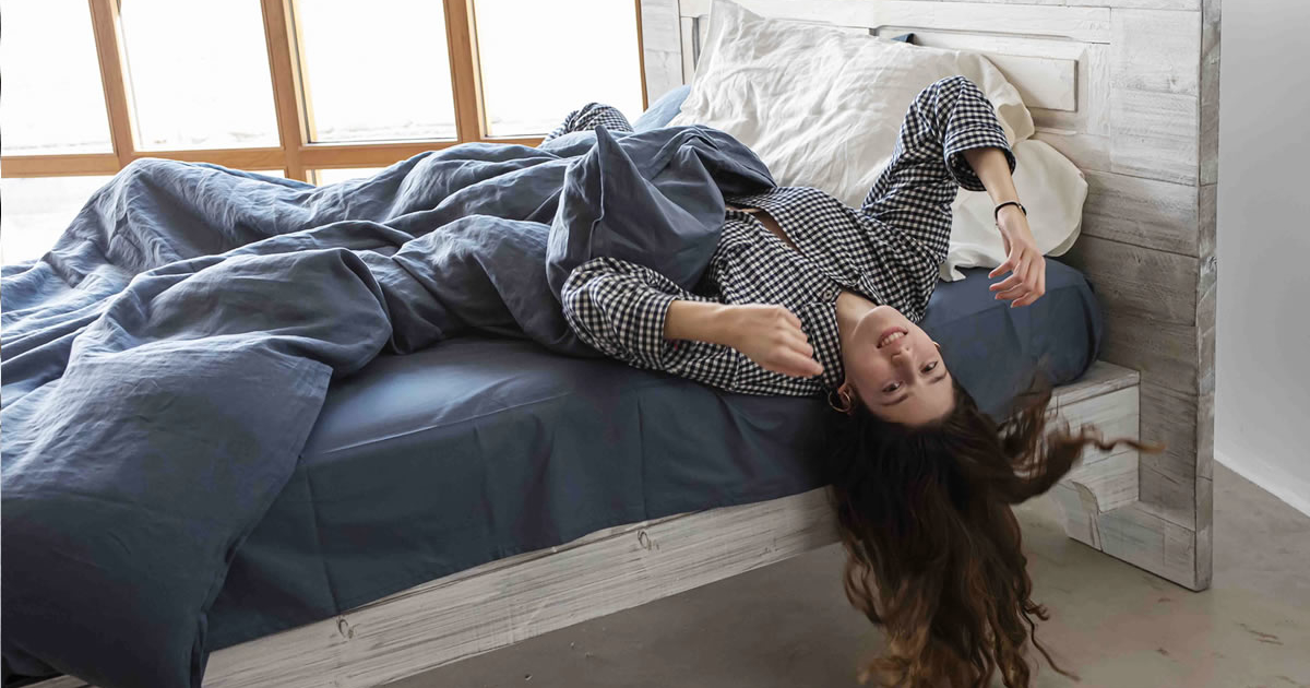 biancheria completo letto matrimoniale in lino blue petrolio